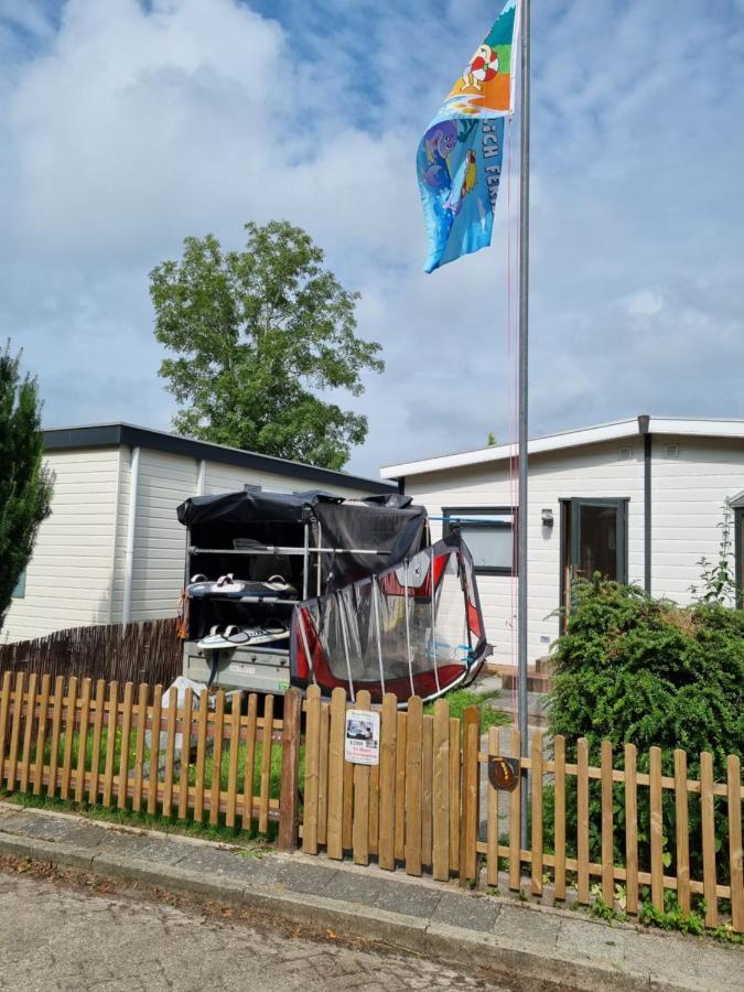 Ferienwohnung Direkt Am Strand In Makkum Extérieur photo