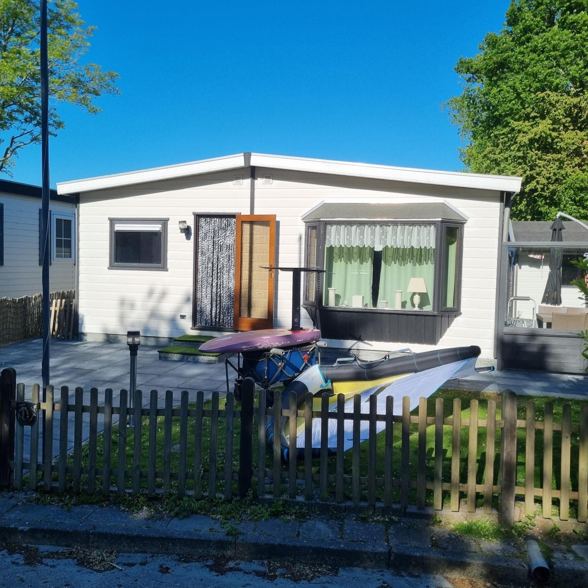 Ferienwohnung Direkt Am Strand In Makkum Extérieur photo
